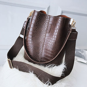 Large Capacity Alligator Bucket Bag