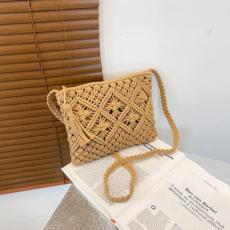 Spring And Summer Trendy Cotton Rope Tassel Hand Woven Bag