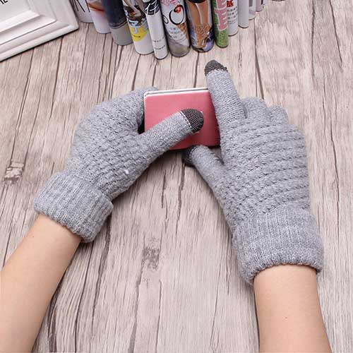 Miya Mona Hot Selling New Women Warm Winter Knitted Full Finger Gloves Mittens Girl Female Solid Woolen Gloves Screen Luvas